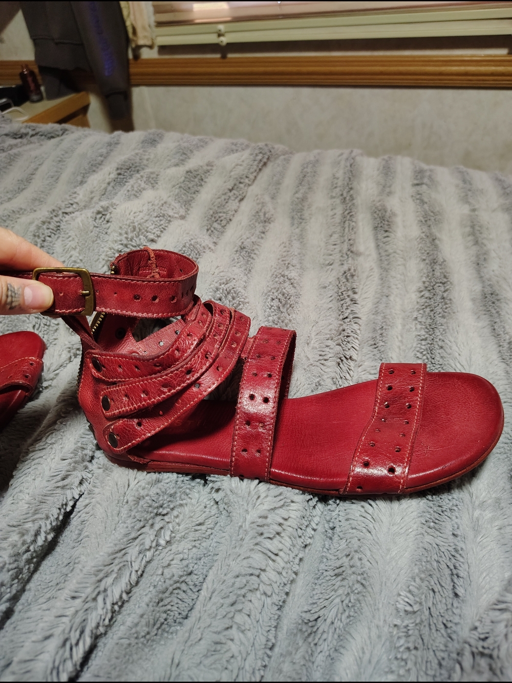 Bed Stu Red Leather Multi-Strap Sandals - Picture 5 of 5
